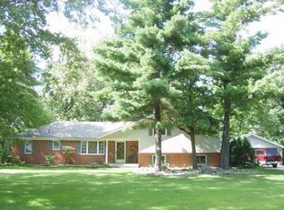 35870 Oakwood Ln, Westland, MI 48186