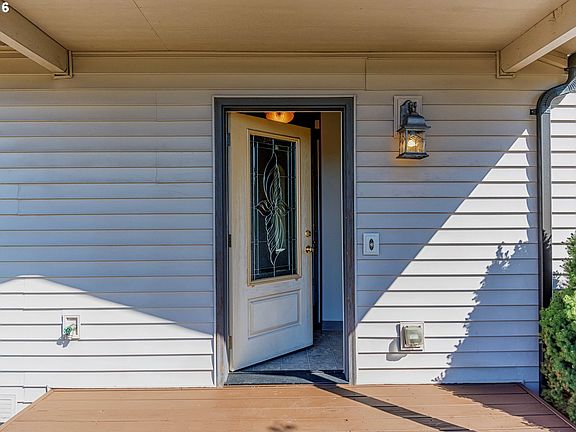 3rd image of 1105 NW 20th Ave