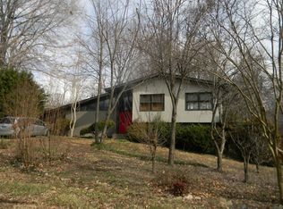 1802 Gracewood Dr, Greensboro, NC 27408