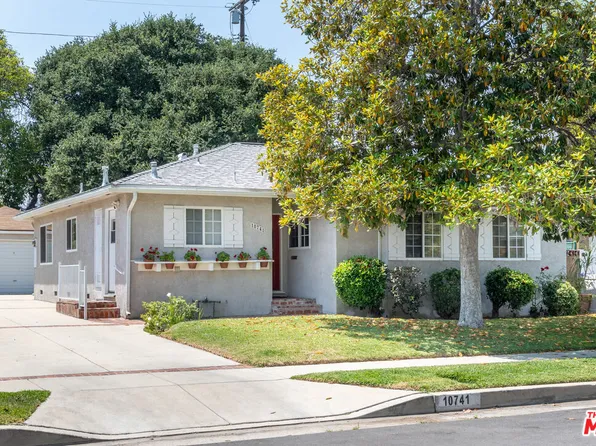 10741 Russett Ave, Sunland, CA 91040