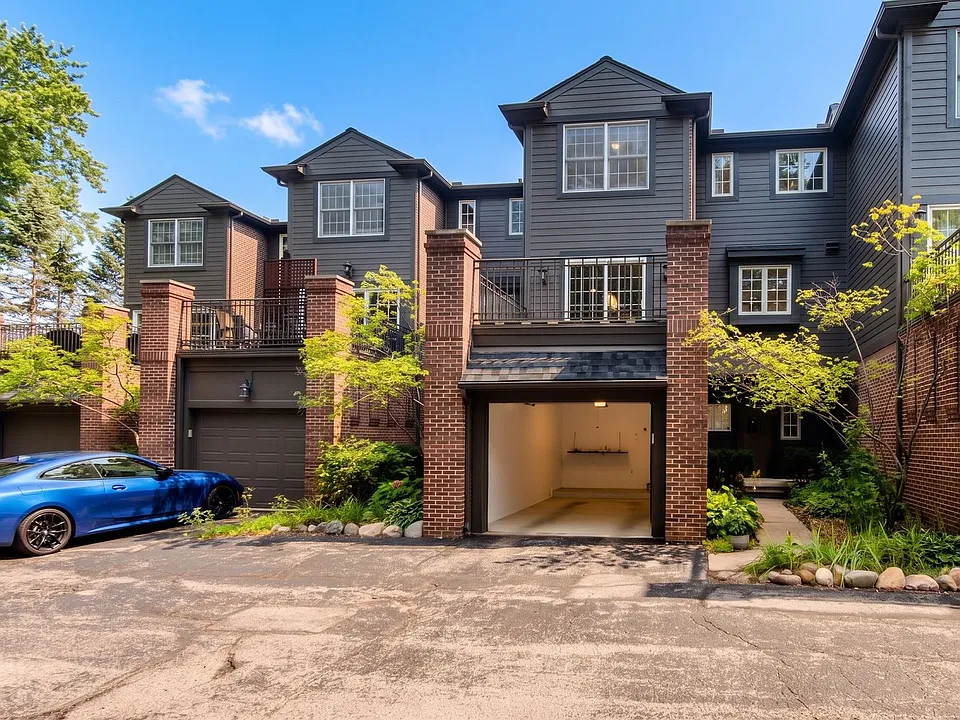 805 N Sherman Dr