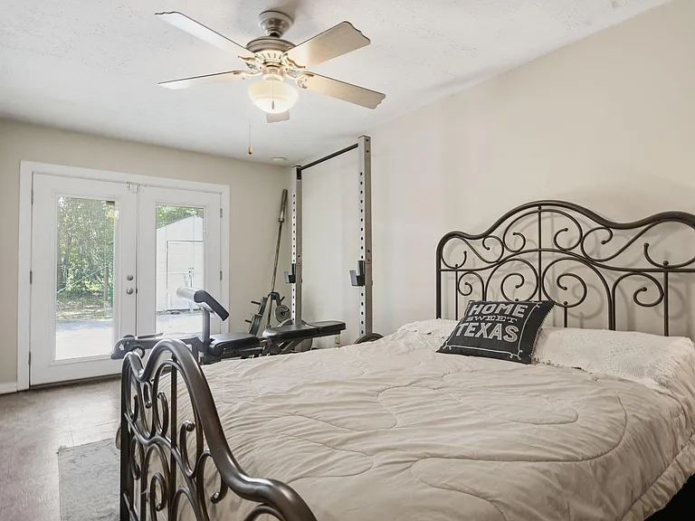 223 Pin Oak Ln — Photo 31