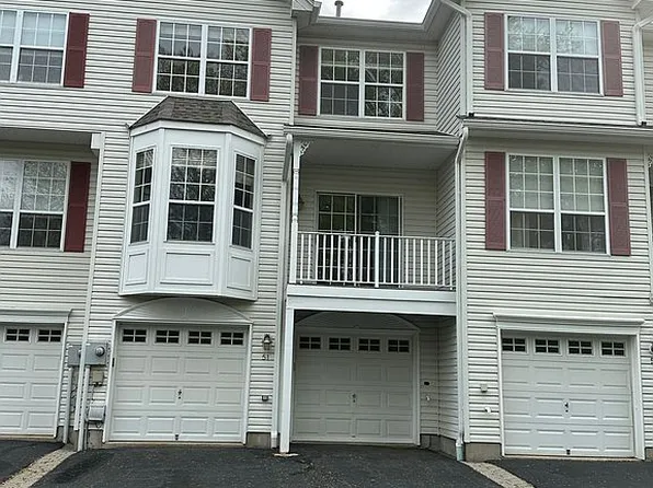 51 Cummington Ln, Flemington, NJ 08822