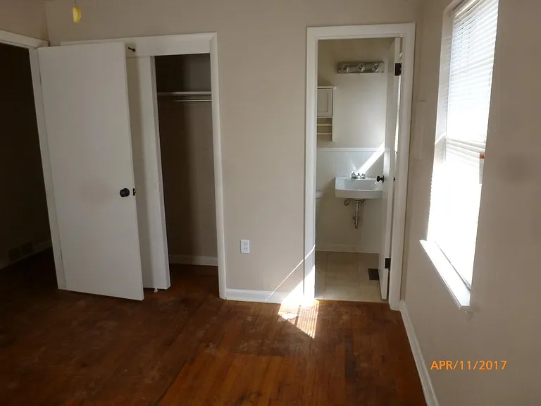 Main Bedroom with 1/2 bath