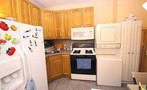 5th image of 589 E 91st St