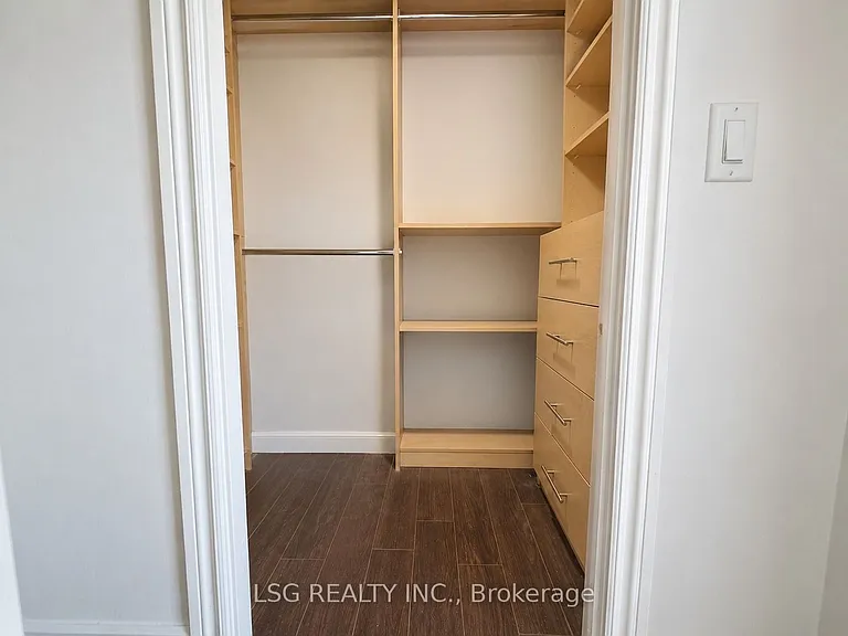 78 Harrison Garden Blvd #1209 — Photo 21