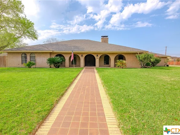 120 Nottingham Dr, Victoria, TX 77904