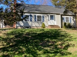 7 Cedarview Rd, Ipswich, MA 01938