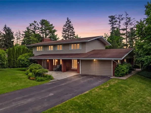 6 Summit Cir, Norfolk County, ON N3Y 3K8