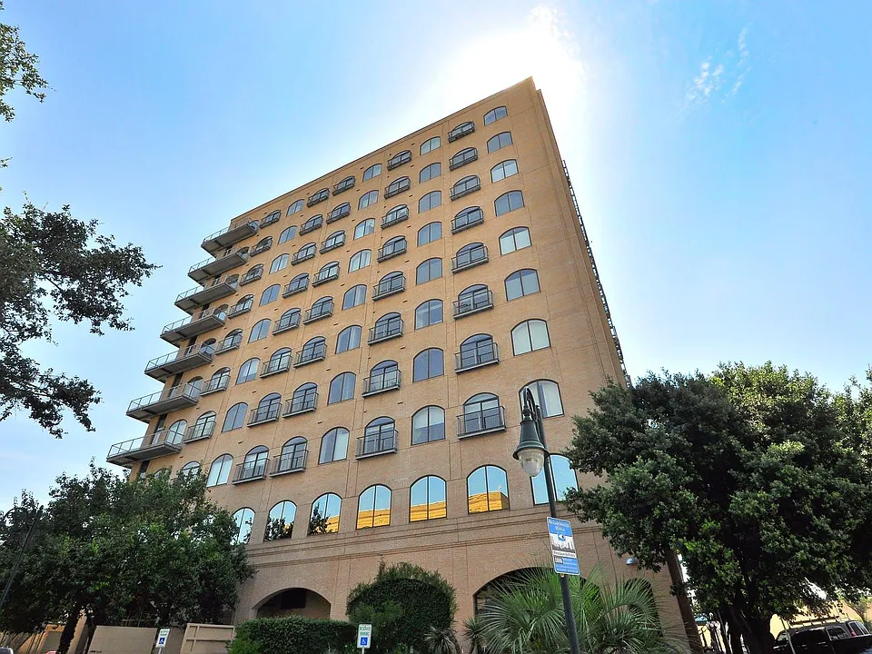 507 Sabine St #304
