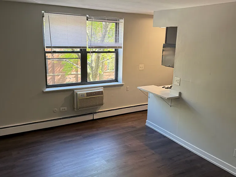 5742 N Kenmore Ave #317 — Photo 2