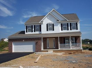 1123 Sage Dr, York, PA 17408