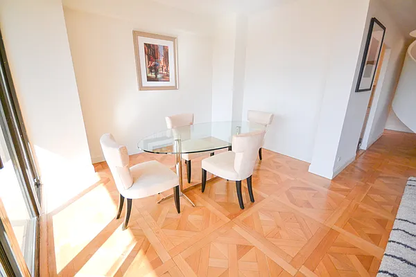 Rented by Olnick Organization | media 2