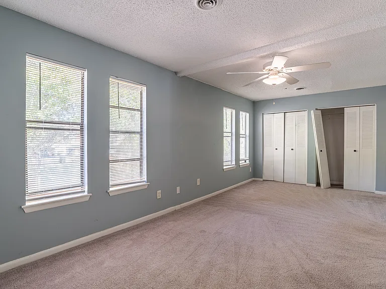 161 Wood Ct — Photo 15