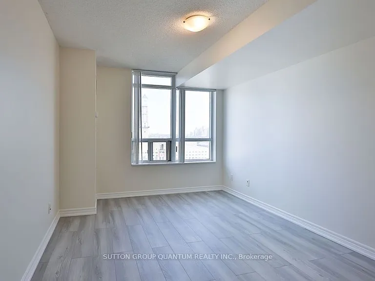 310 Burnhamthorpe Rd W #1602 — Photo 24