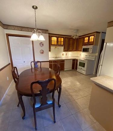 5th image of 142 Heritage Ln #108