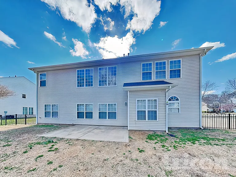 5801 Crimson Oak Ct — Photo 18