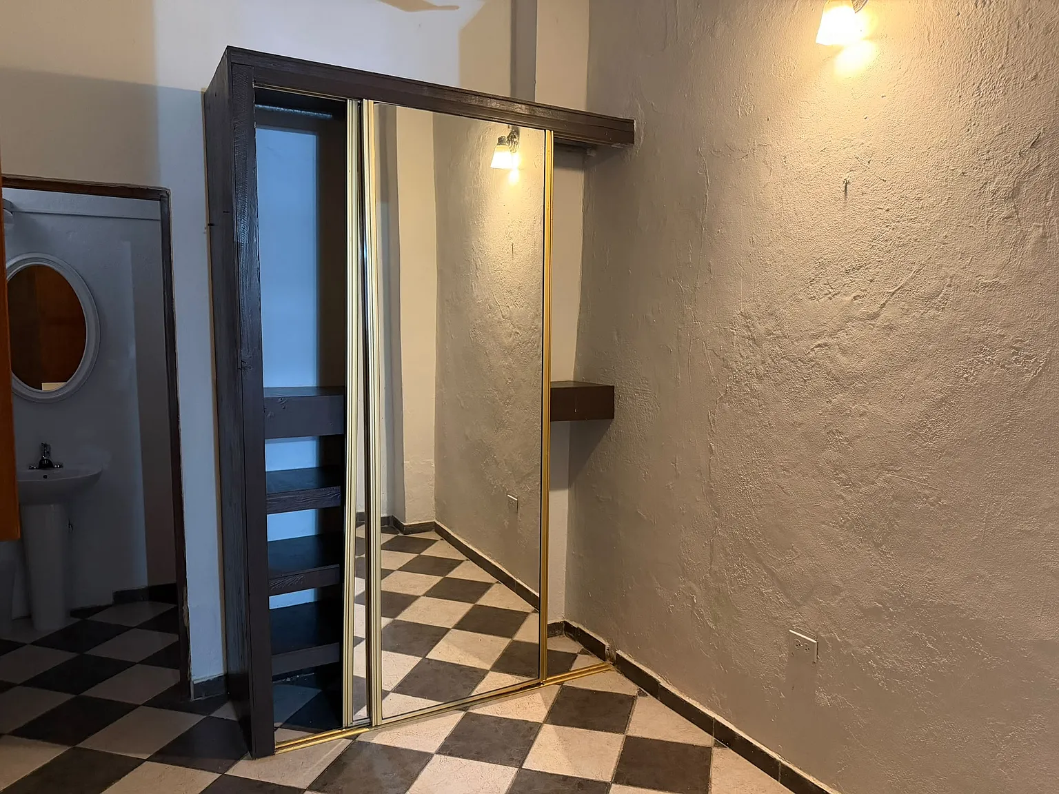 1 bed, $2,100 — Photo 4