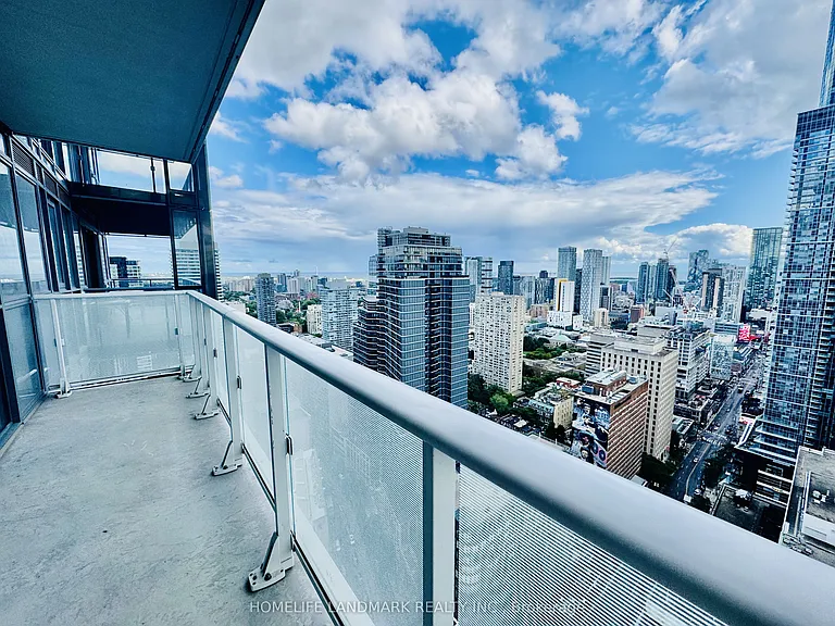 7 Grenville St #3811 — Photo 20