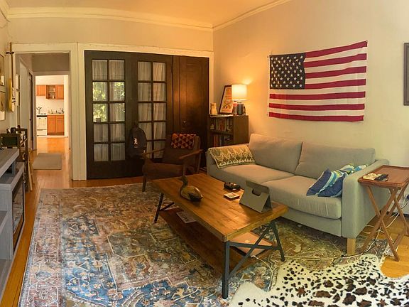 3rd image of 4424 N Seeley Ave #7tf0d46ty