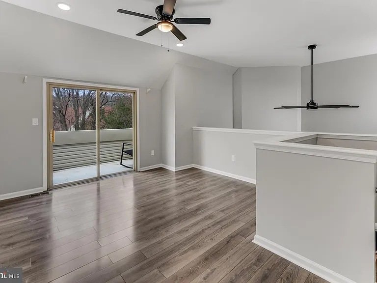 361 Tavistock — Photo 14
