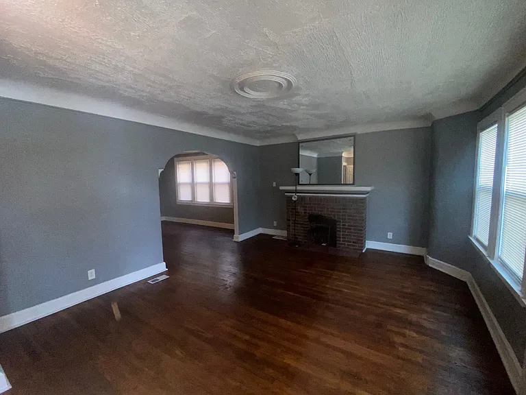 3831 Waverly St — Photo 11