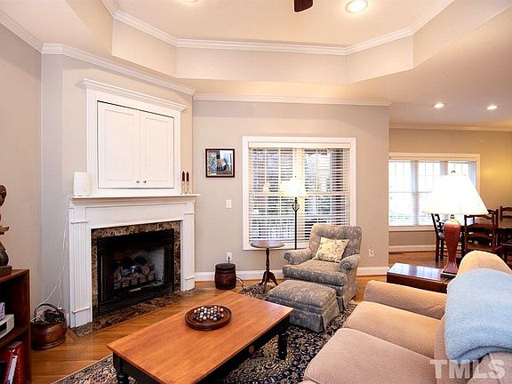 3rd image of 112 Peppertree Dr