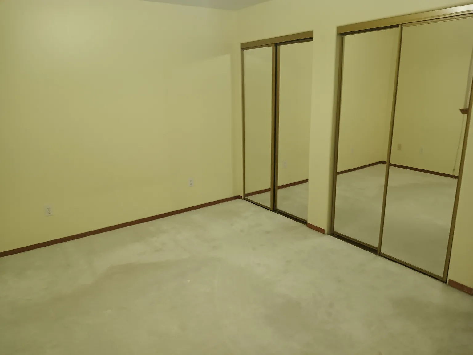 3 bed, 1282 sqft, $2,100 — Photo 4