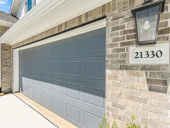 2nd image of 21330 Oakley Claremont Ct