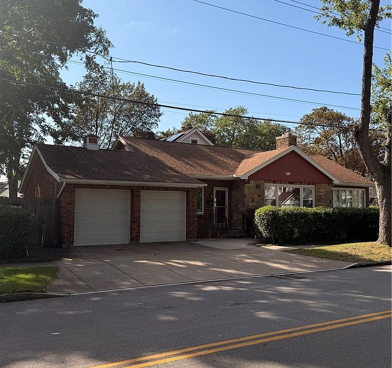 1st image of 209 Armstrong Ave