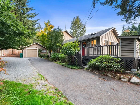 1228 S Lake Stickney Drive, Lynnwood, WA 98087