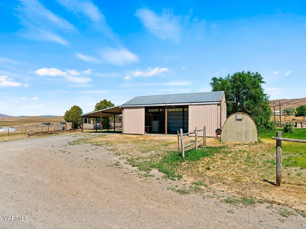 730 Cabin Ln, Selah, WA 98942