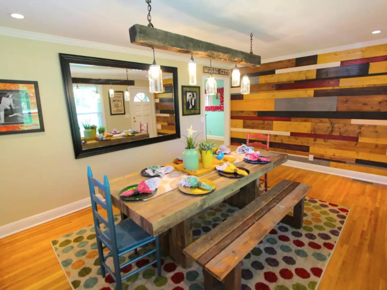 3 bed, 2075 sqft, $3,149 — Photo 2