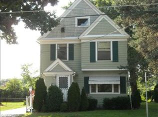 2449 2nd St, Cuyahoga Falls, OH 44221