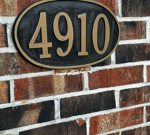 4th image of 4910 Sharon Dr