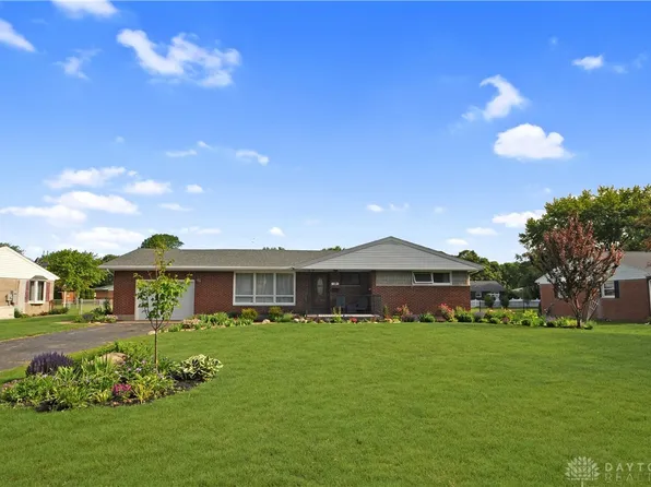 19 Meadowlawn Dr, Arcanum, OH 45304