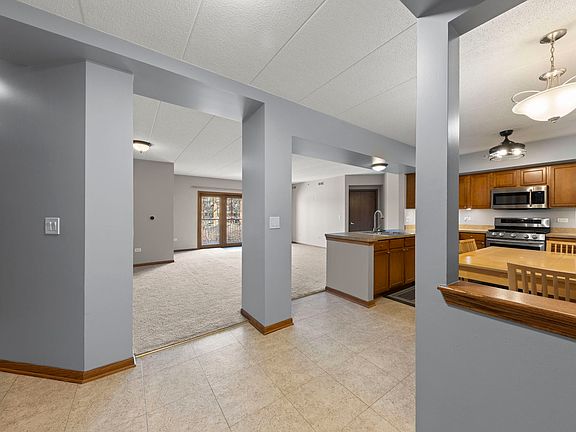 4th image of 2030 Saint Regis Dr APT 321
