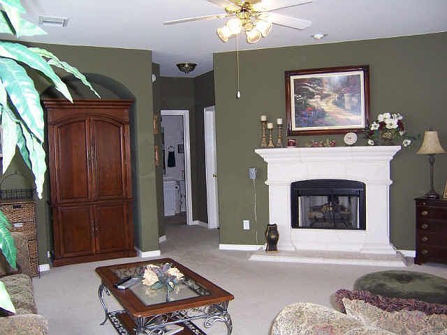 Den