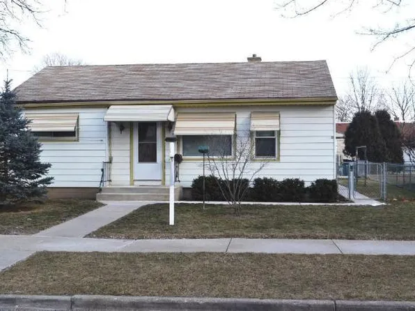 3324 S 69th St, Milwaukee, WI 53219