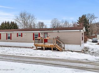 46 Jones Dr, Clifford, PA 18413