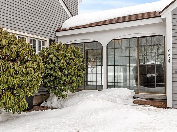 4th image of 454 Wilson St