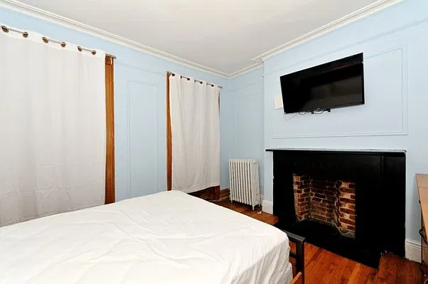 Rented by Eisenberg Exclusives | media 23