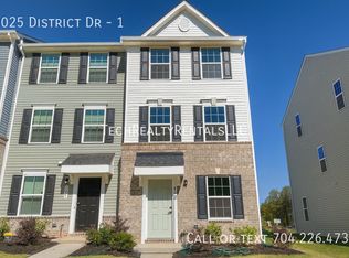 8025 District Dr #1, Charlotte, NC 28213