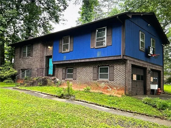 4222 King James Ct, Snellville, GA 30039