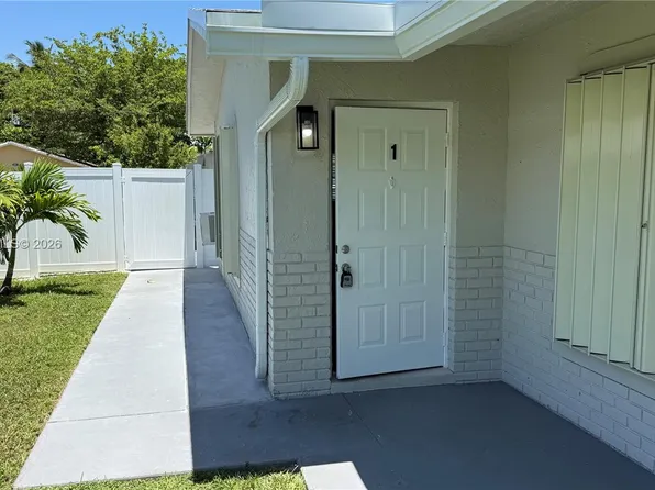 220 NW 12th St #1-4, Pompano Beach, FL 33060