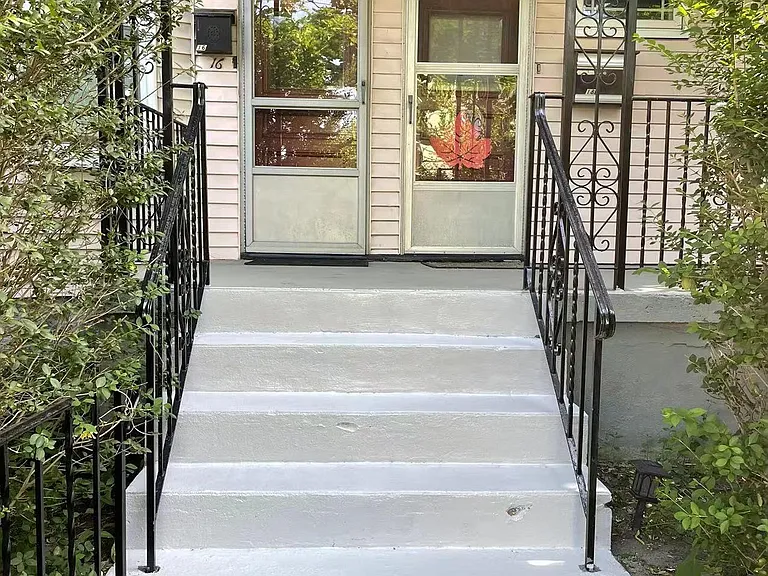 McKenn St — Photo 1