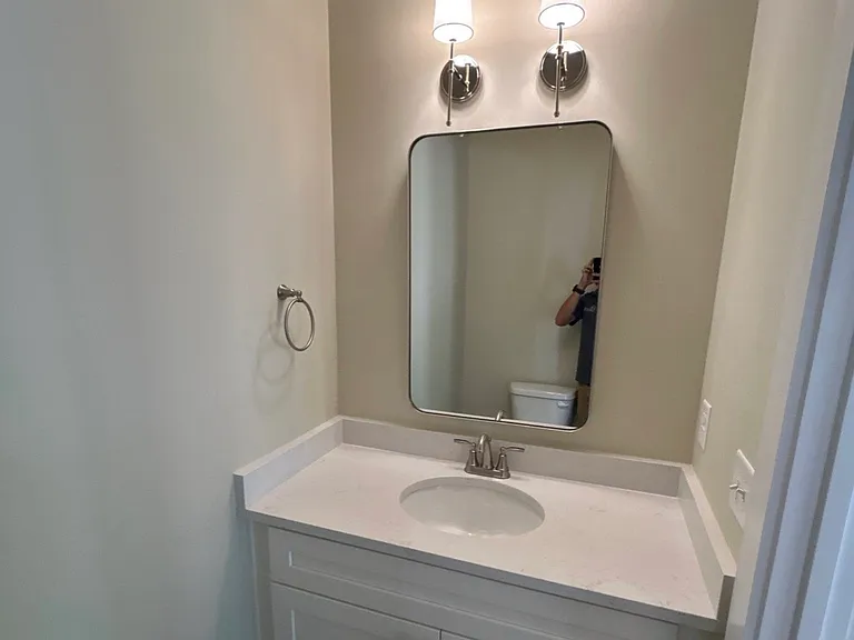 235 Pearl St — Photo 4