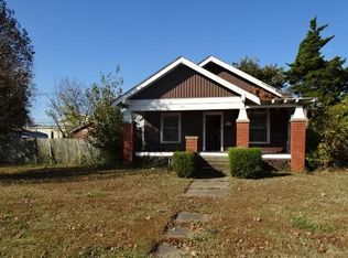 206 S Maple St, Nowata, OK 74048