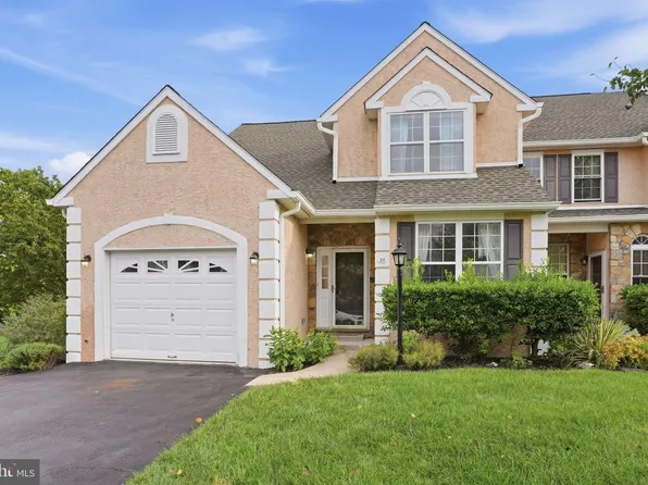 30 Wheatsheaf Ln, Eagleville, PA 19403