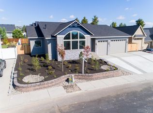 3707 SW Xero Way, Redmond, OR 97756